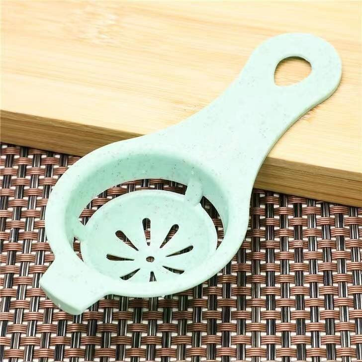 Egg white separator, egg yolk separator, kitchen baking egg yolk and egg white separator, egg spoon